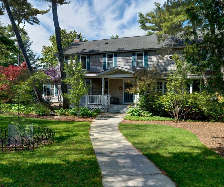 The Spring Lighthouse B&B Elk Rapids Exterior photo